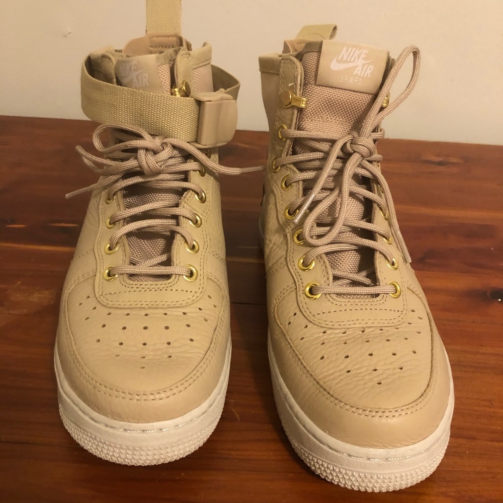Nike Air Force 1 High